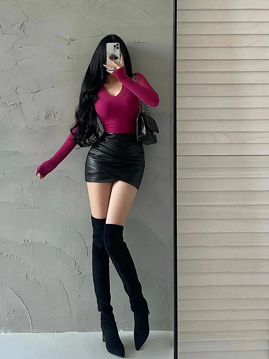 Sexy Kunstleder-Minirock mit Rüschen – Figurbetonter High-Waist Rock im A-Linien-Stil